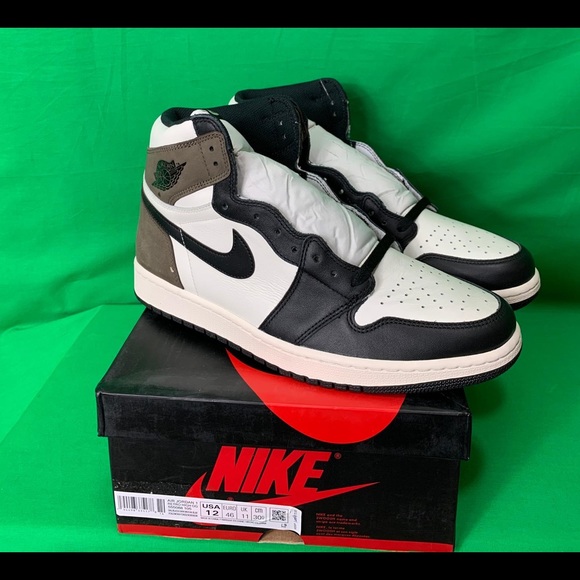 Jordan Other - Jordan 1 Retro High OG Dark Mocha Size M 12(W13.5)